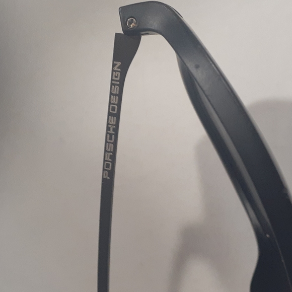 Porsche design black oval sunglasses - Picture 9 of 14